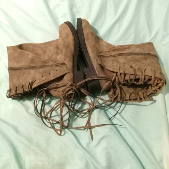 🩶 NWOT Womens No Brand Made in China Size 38/8 Knee-Length Tie Up Boots - Picture 3 of 5